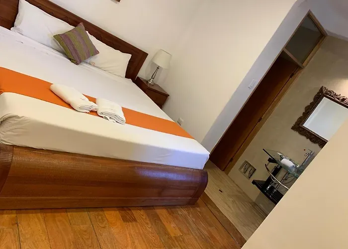 Waman Qorikancha Hotel