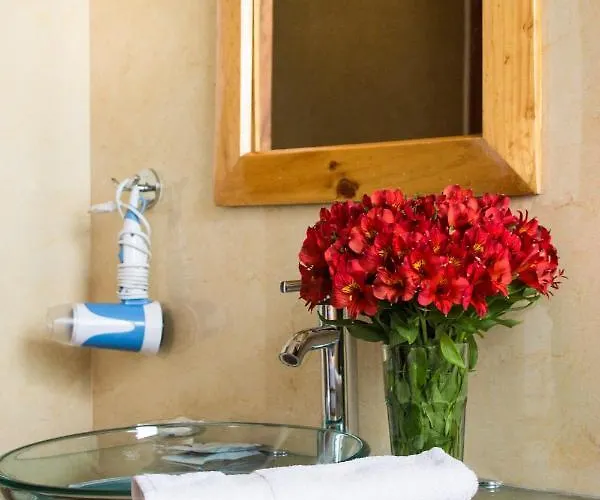 Hotel Waman Qorikancha 3*