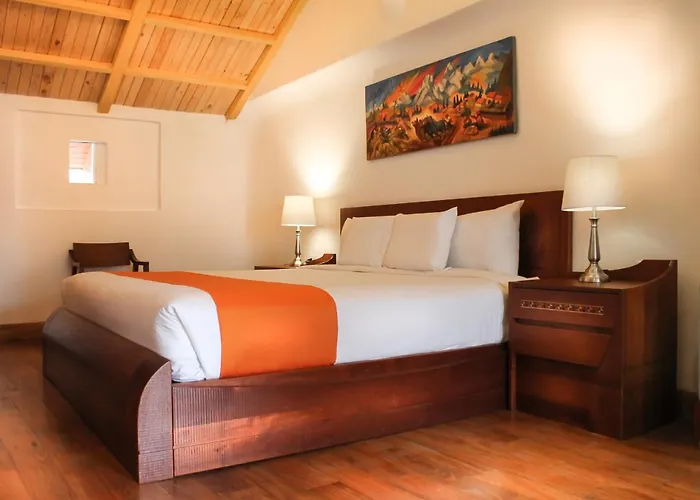 Hotel Waman Qorikancha 3*